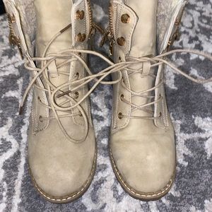 Cream combat boots NEW